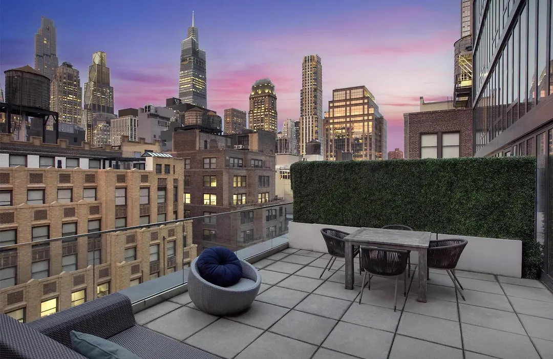 Newly Renovated Embassy Suites By Hilton New York Manhattan Times Square-1